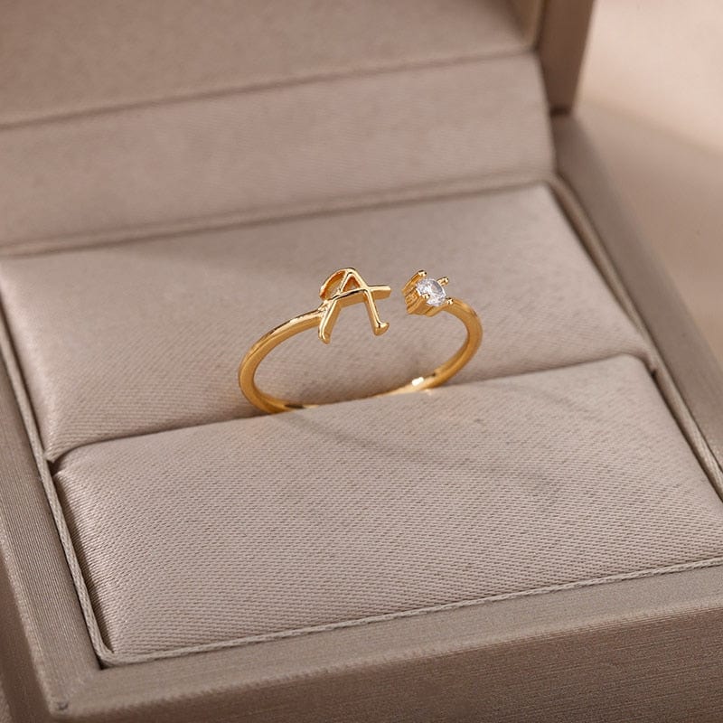 Selvola Letter Ring